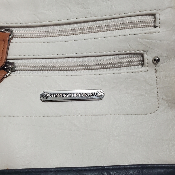 Stone Mountain Purse - Picture 4 of 10